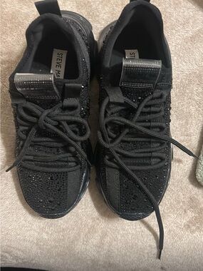 Steve Madden Black Rhinestone Knit Lace-Up Sneakers